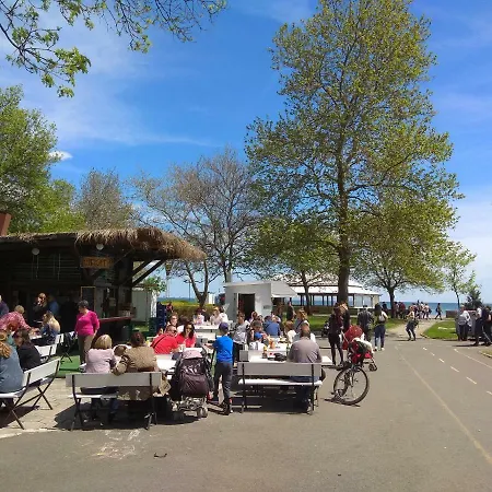 Lazur Beach Bourgas * Burgas City